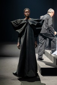 Viktor&Rolf Spring 2026 Couture at Paris Couture Week