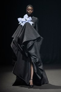Viktor&Rolf Spring 2026 Couture at Paris Couture Week