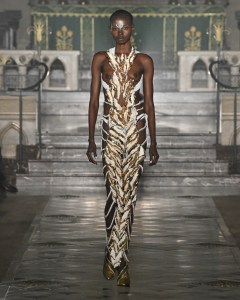 Yuima Nakazato Spring 2026 Couture at Paris Fashion Week