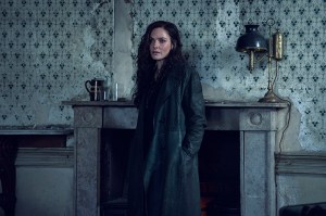 Peaky Blinders: The Immortal Man. Rebecca Ferguson as Kaulo in Peaky Blinders: The Immortal Man. Cr. Robert Viglasky/Netflix © 2026.