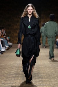 Shiatzy Chen Fall 2026 Ready-to-Wear Collection at Paris Fashion Week