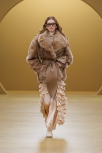 Zimmermann Fall 2026 Ready-to-Wear Collection at Paris Fashion Weekå