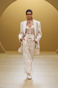 Zimmermann Fall 2026 Ready-to-Wear Collection at Paris Fashion Weekå