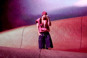 INDIO, CALIFORNIA - APRIL 18: (FOR EDITORIAL USE ONLY) (NOT TO BE LICENSED FOR ANY STANDALONE OR SPECIAL INTEREST BOOK PUBLISHING USE CONCERNING THE COACHELLA MUSIC FESTIVAL AND/OR STAGECOACH MUSIC FESTIVAL) Justin Bieber performs at the Coachella Stage during the 2026 Coachella Valley Music and Arts Festival at Empire Polo Club on April 18, 2026 in Indio, California.  (Photo by Kevin Mazur/Getty Images for Coachella)