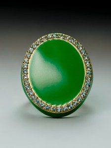 Ashaha ring in 18k-yellow gold with green enamel and blue topaz