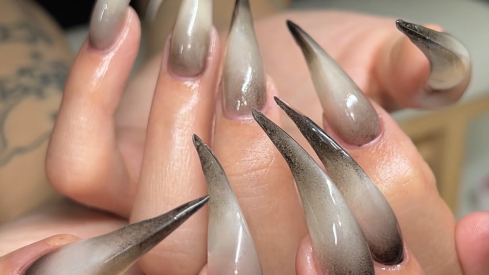 Wolf Claw Nails