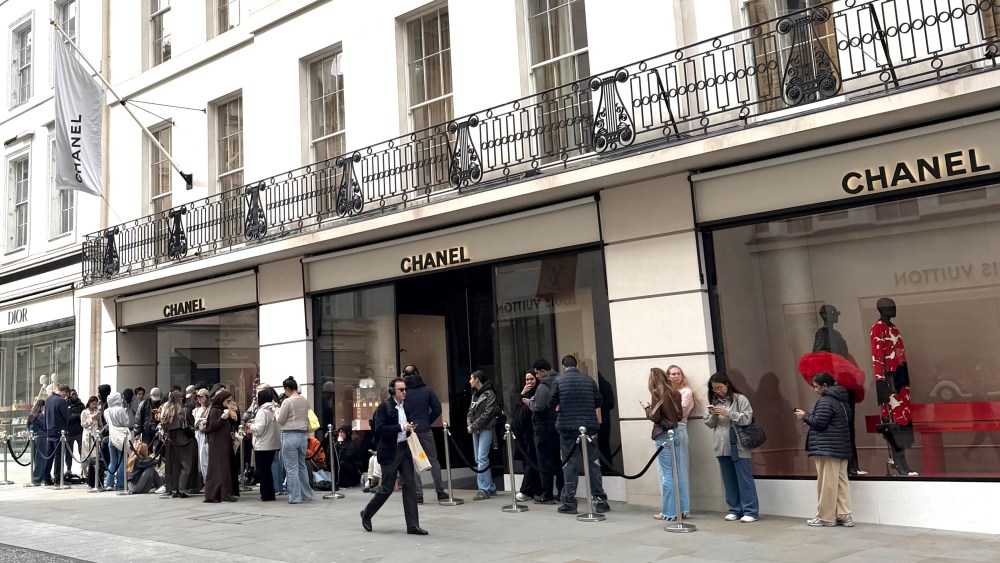 People queue as long as five hours to buy Matthieu Blazy's first Métiers d’Art collection in London.